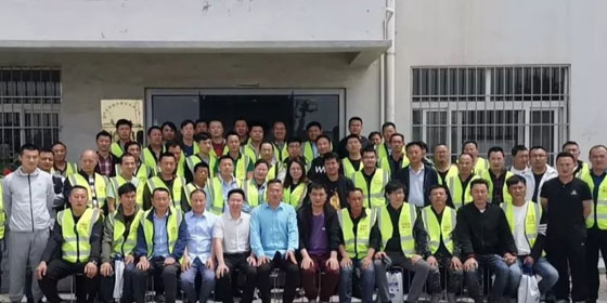 一个浪漫海滩的诞生——色多多网站大全魔石