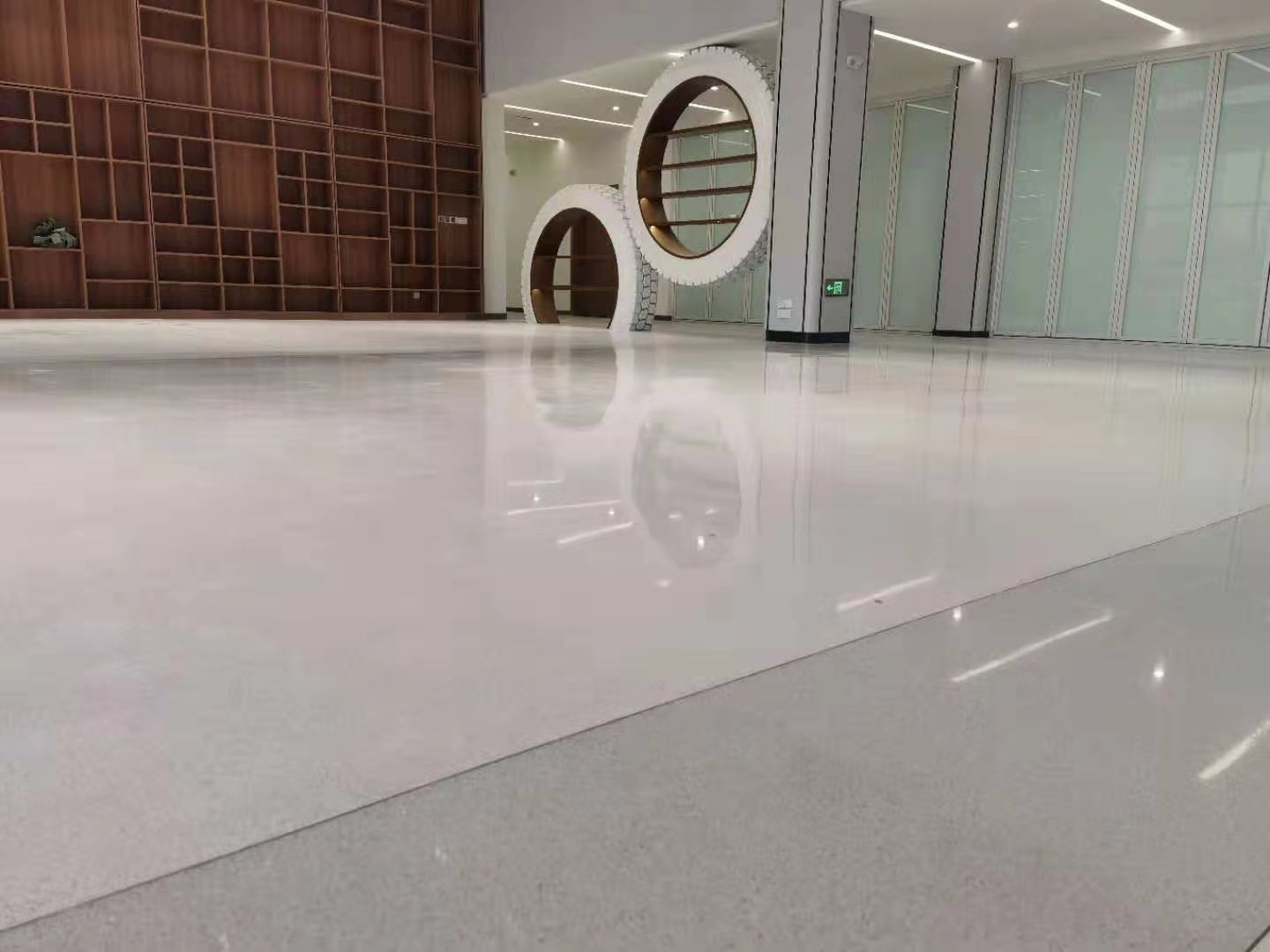 金色多多污污污视频下载