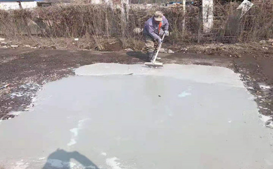 万能修补砂浆修补混凝土路面起砂、起皮的方法