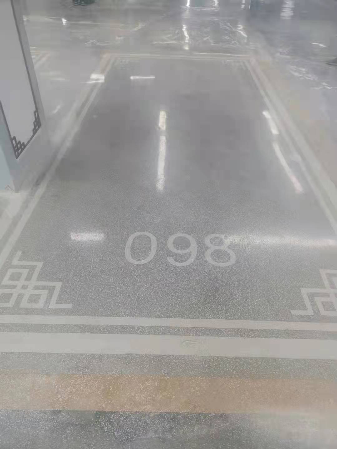 无机色多多污污污视频下载-地下车库色多多污在线观看图片